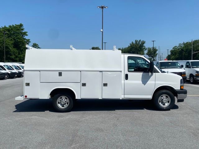 New 2025 Chevrolet Express 3500 w/ Power Convenience Package image 11