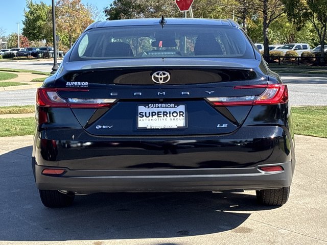 Used 2025 Toyota Camry LE FWD image 5
