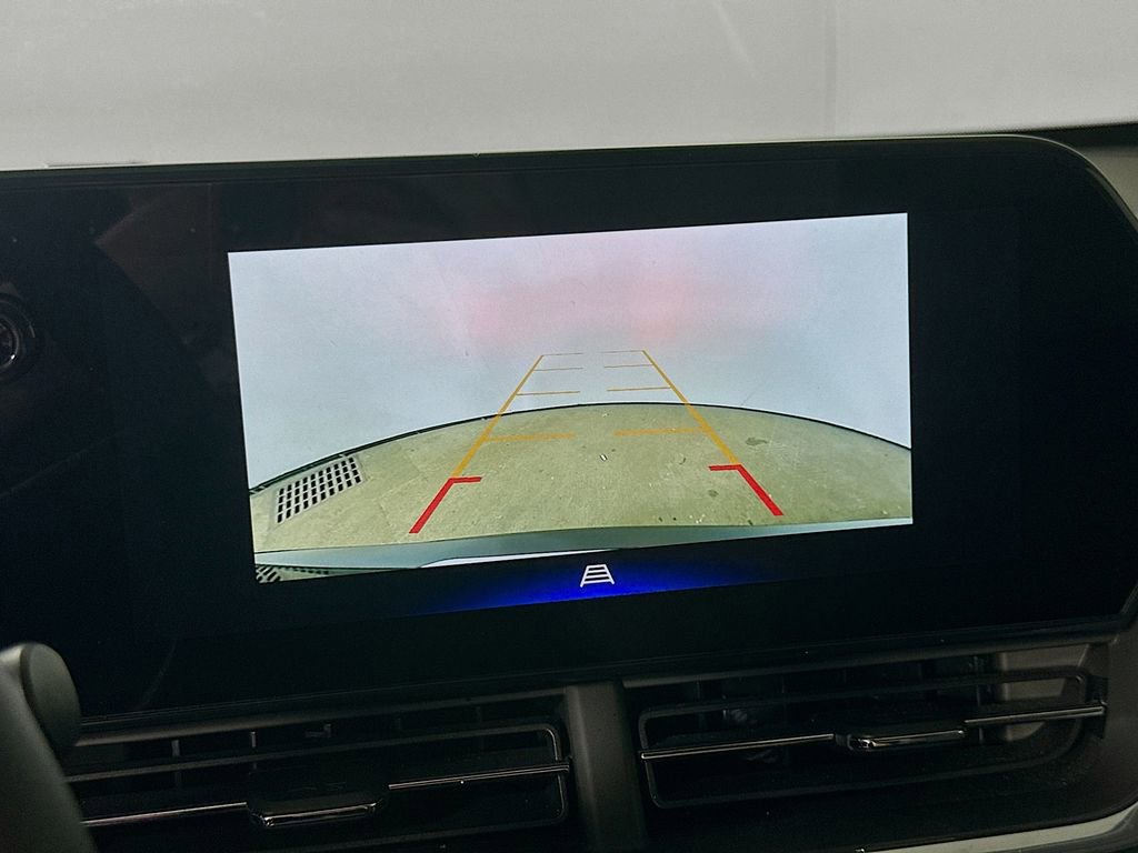 Used 2025 Chevrolet Trax ACTIV image 10