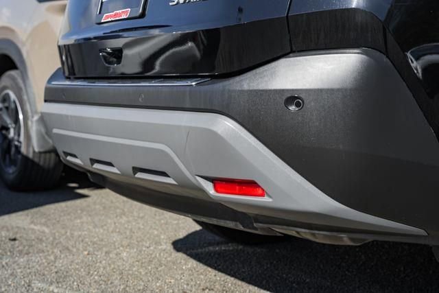 Used 2022 Nissan Rogue SV w/ SV Premium Package image 7