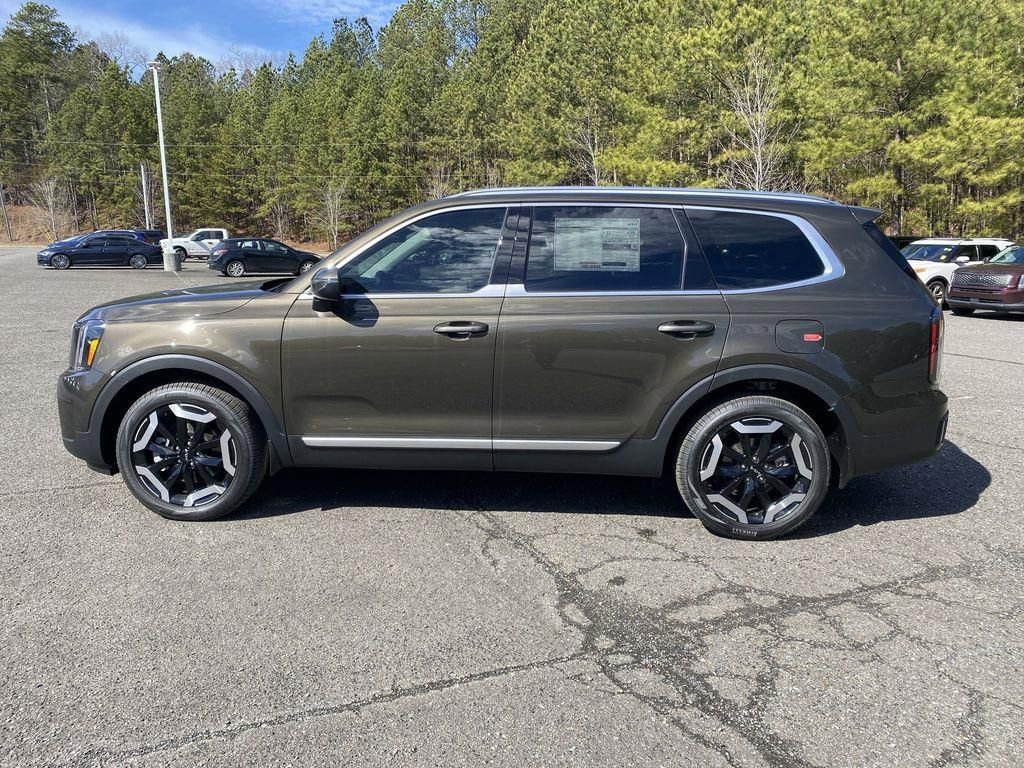 New 2025 Kia Telluride EX w/ EX Captain's Chair Package image 5