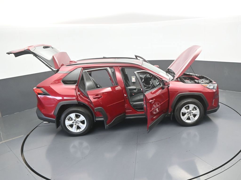 Used 2020 Toyota RAV4 XLE w/ Convenience Package image 65
