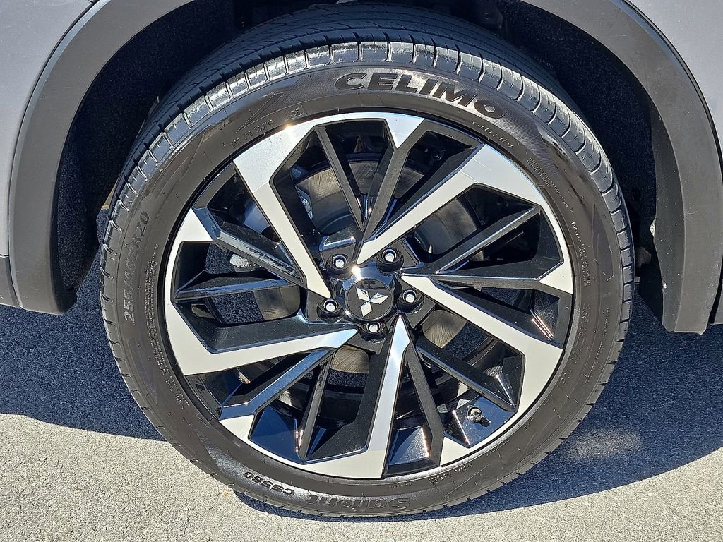 Used 2024 Mitsubishi Outlander SE image 7