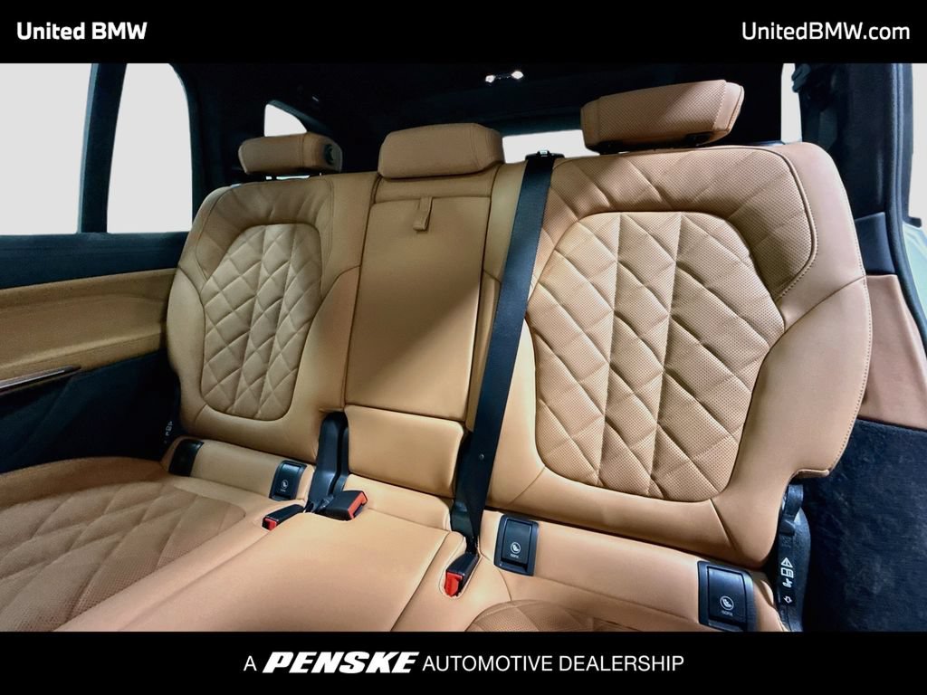 New 2027 BMW X7 xDrive40i w/ Executive Package AWD/4WD image 13