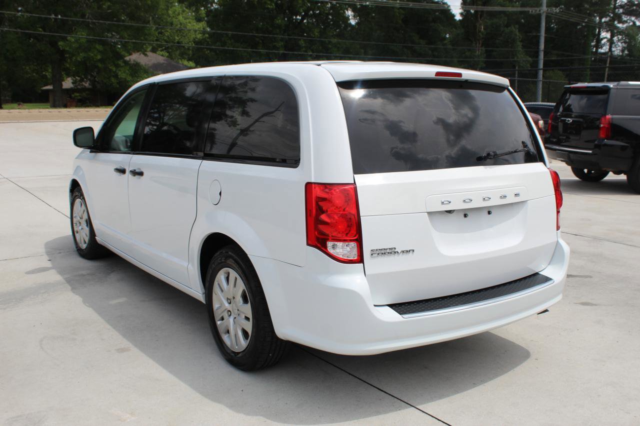 Used 2020 Dodge Grand Caravan SE FWD image 8