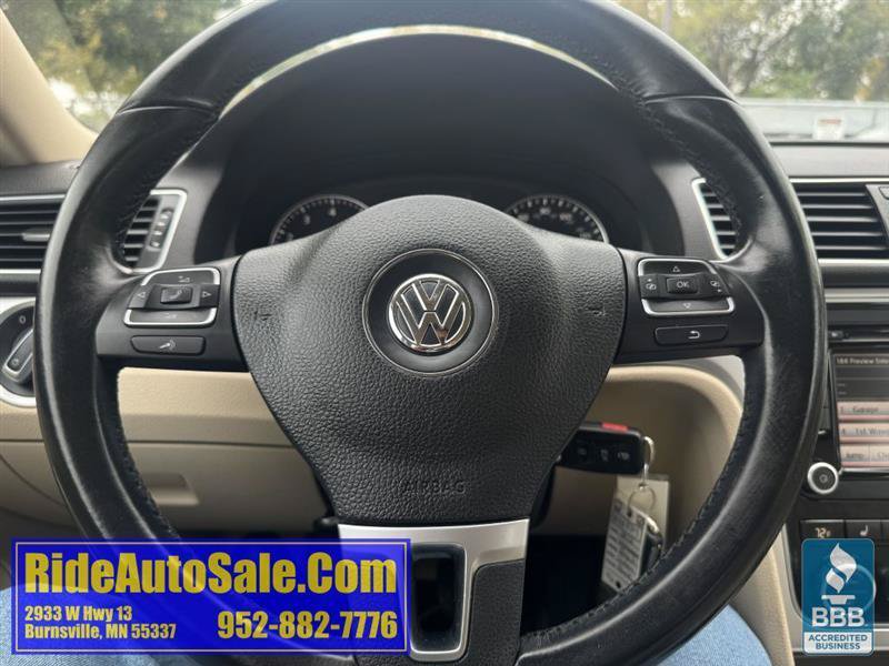 Used 2012 Volkswagen Passat 2.5 SE FWD image 19