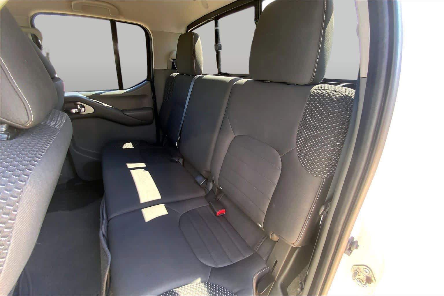 Used 2016 Nissan Frontier Desert Runner RWD image 19