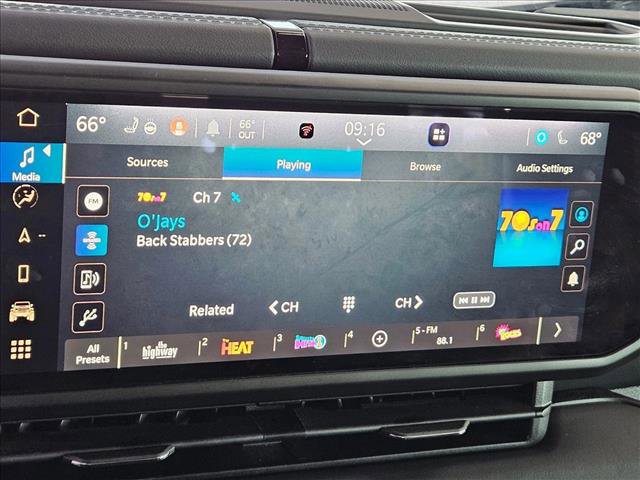 Used 2025 Jeep Gladiator Sport image 18