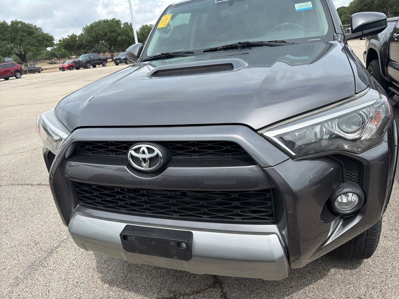 Used 2019 Toyota 4Runner TRD Off-Road AWD/4WD image 2