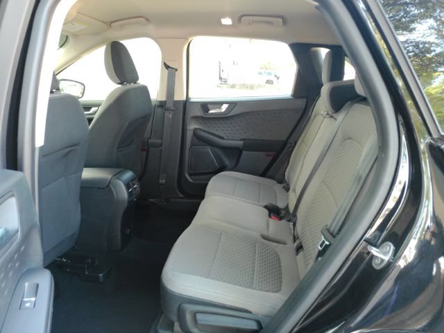Used 2020 Ford Escape SE FWD image 13