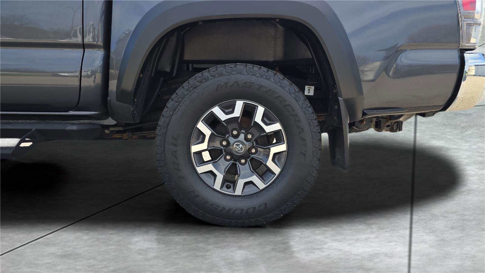 Used 2021 Toyota Tacoma TRD Off-Road AWD/4WD image 28