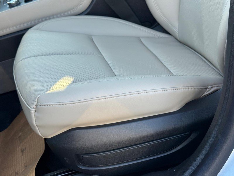 New 2026 Lincoln Corsair Premiere image 19