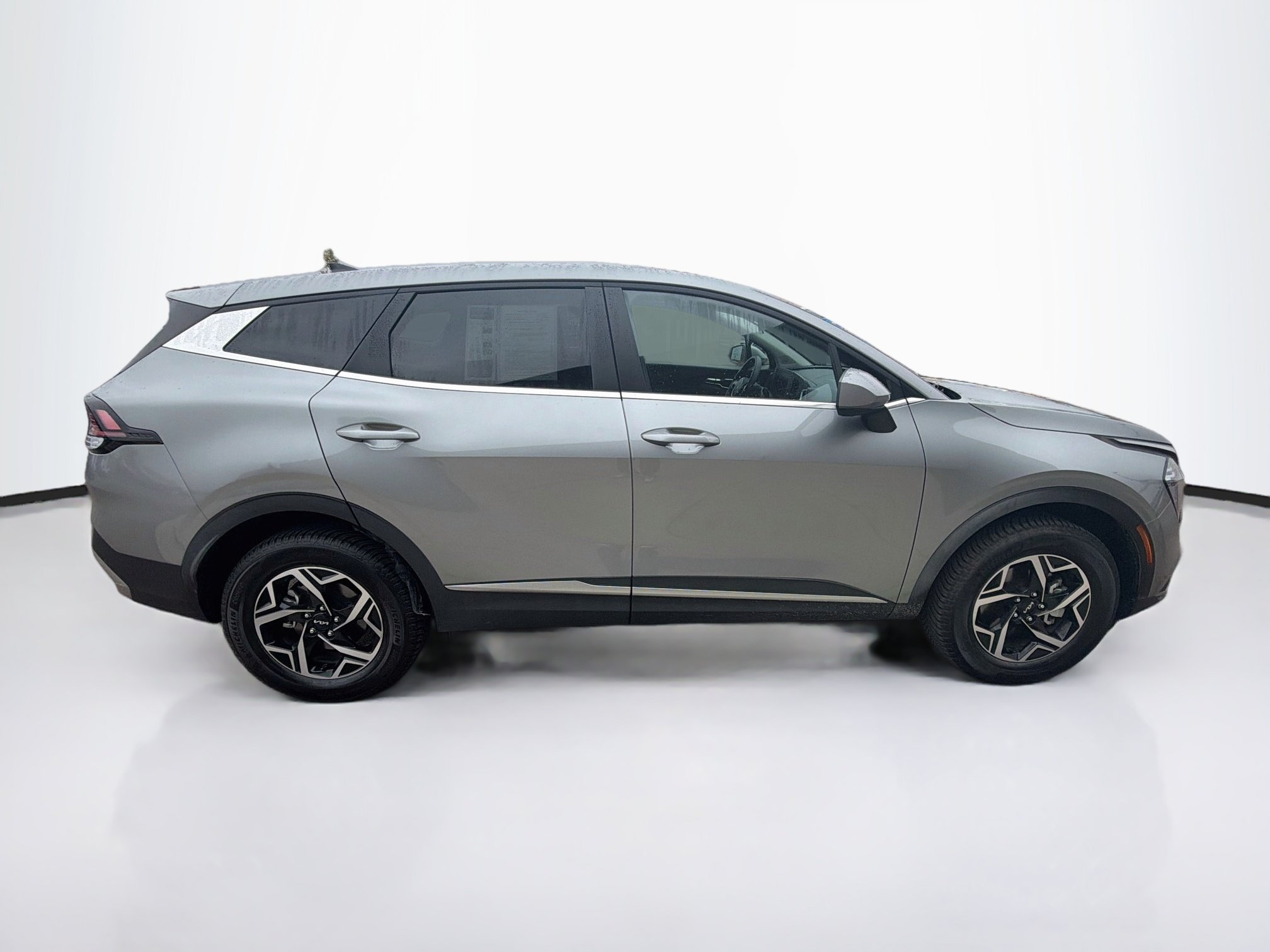 Used 2023 Kia Sportage LX AWD/4WD image 10