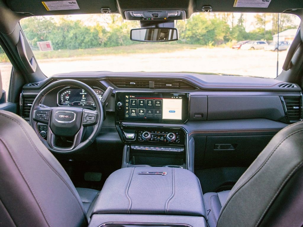 Used 2024 GMC Sierra 2500 AT4 w/ AT4 Preferred Package image 36