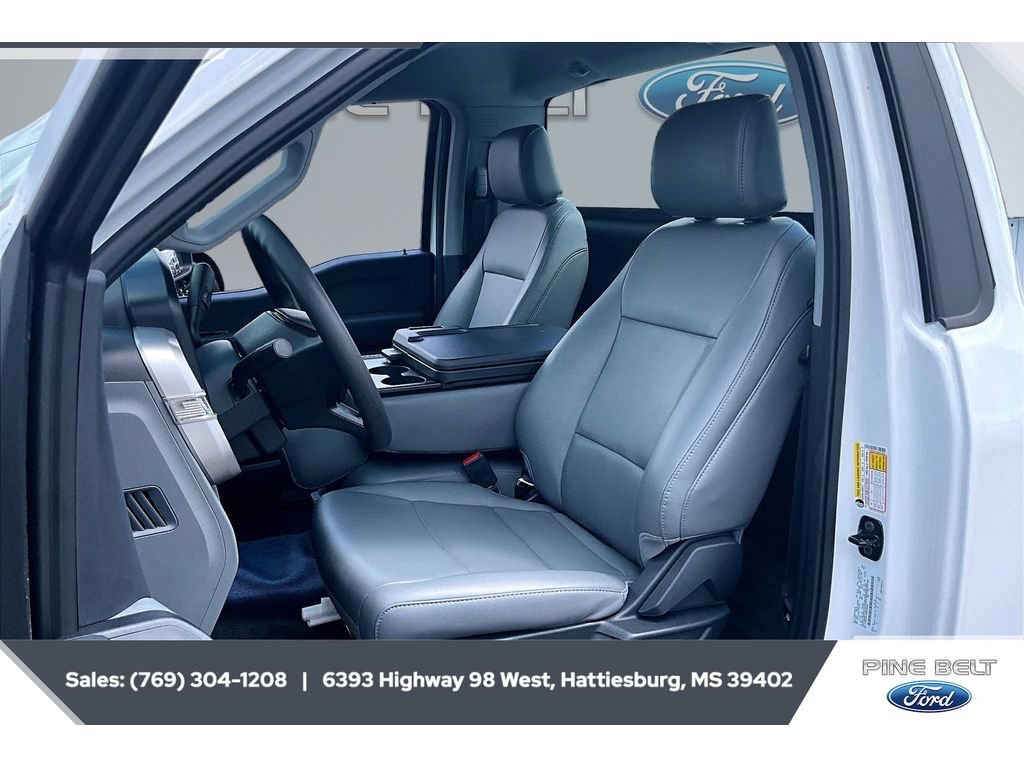 New 2025 Ford F250 XL w/ XL Chrome Package RWD image 19