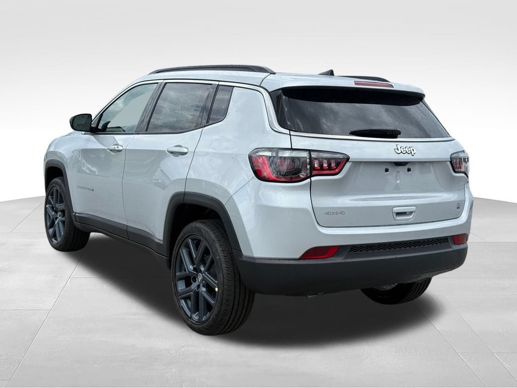 New 2026 Jeep Compass Latitude AWD/4WD image 3