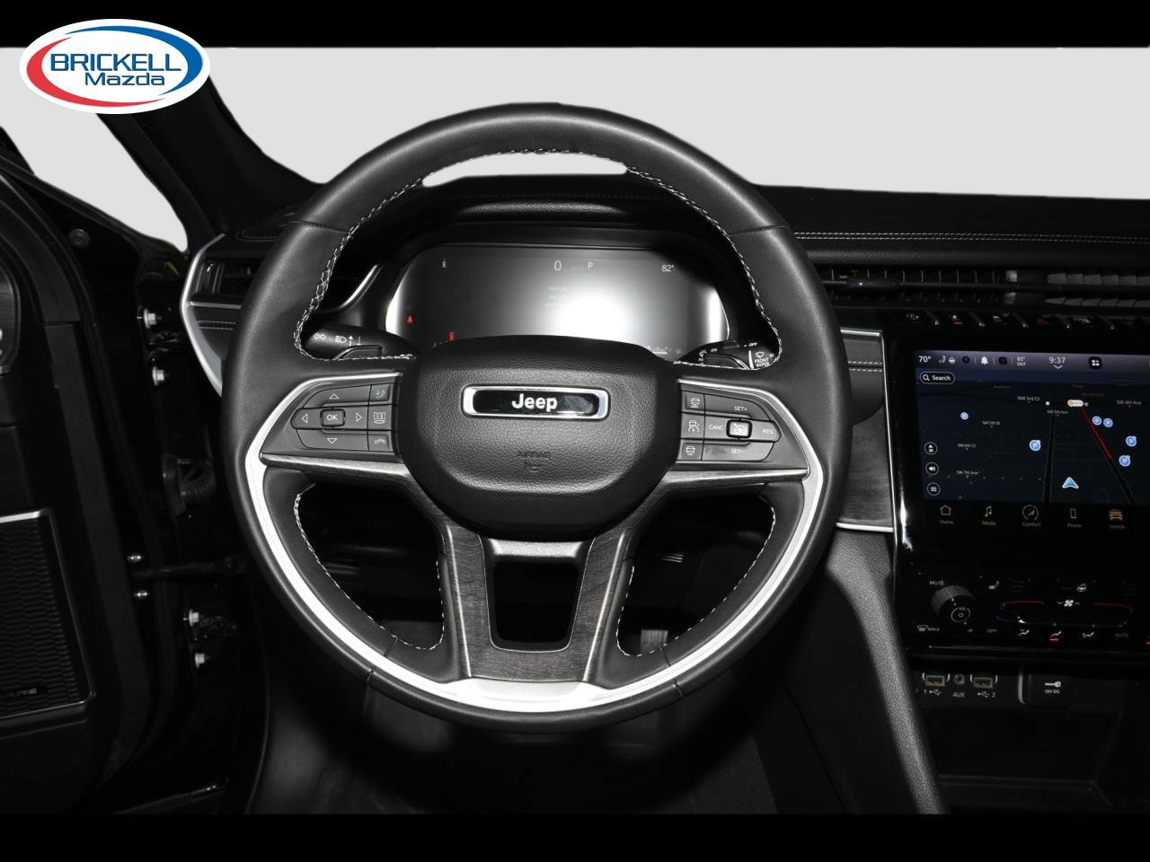 Used 2024 Jeep Grand Cherokee Limited w/ Black Appearance Package RWD image 38
