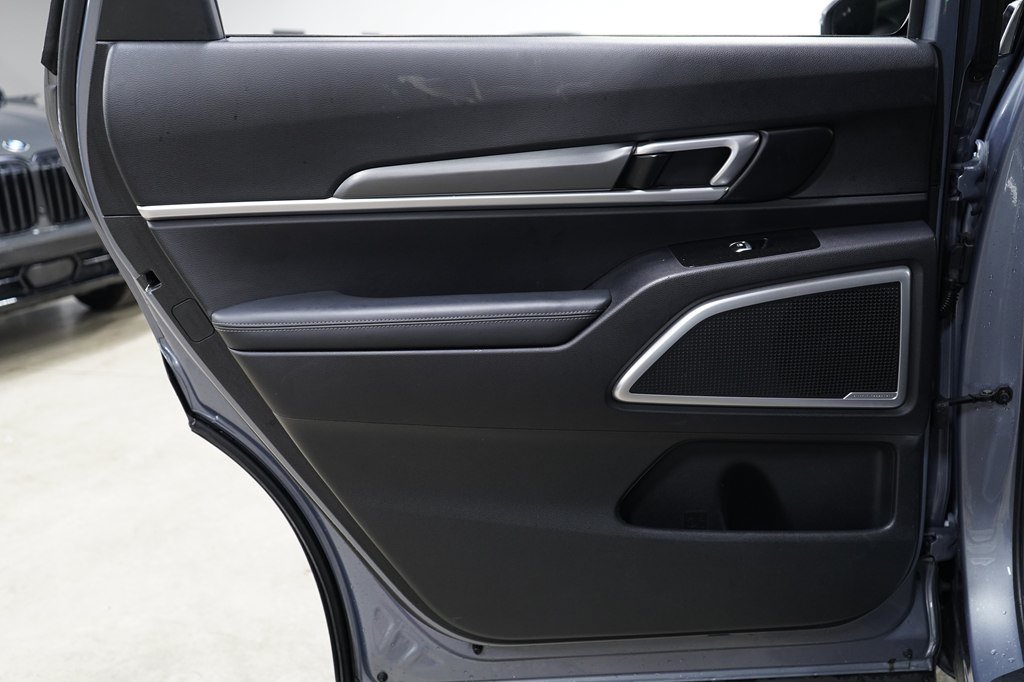 Used 2021 Kia Telluride LX FWD image 21