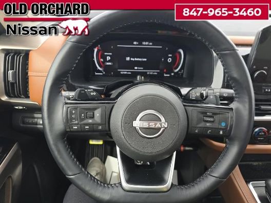 Used 2023 Nissan Pathfinder Platinum w/ Cargo Package image 11