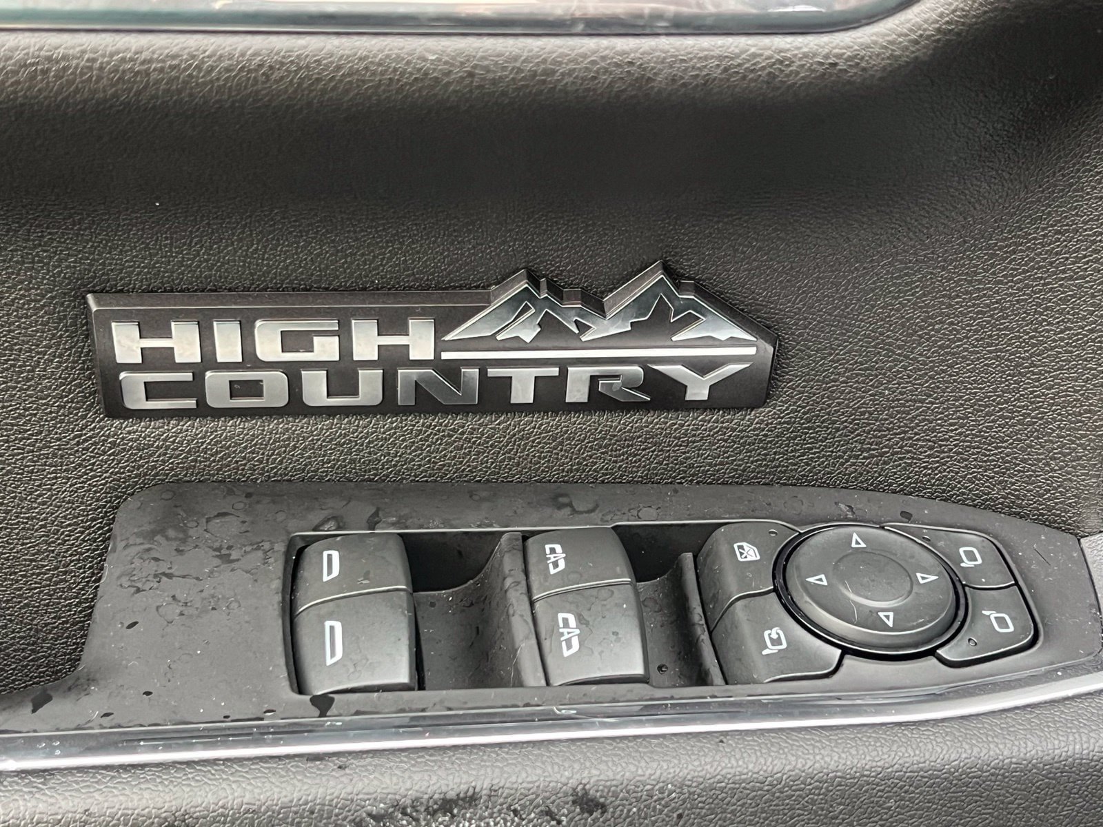 Used 2024 Chevrolet Silverado 1500 High Country w/ Technology Package RWD image 24