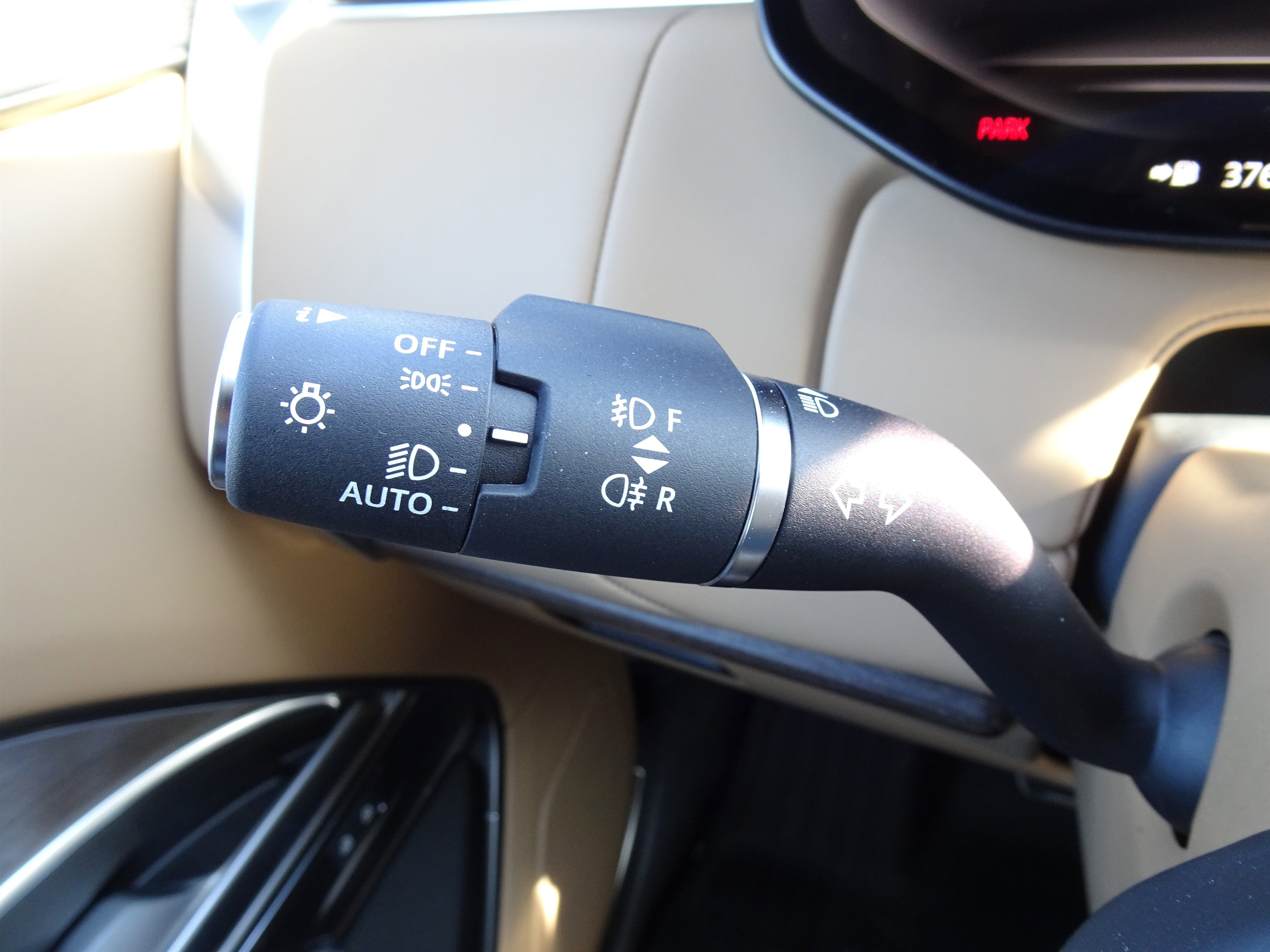 New 2026 Land Rover Range Rover SE image 27