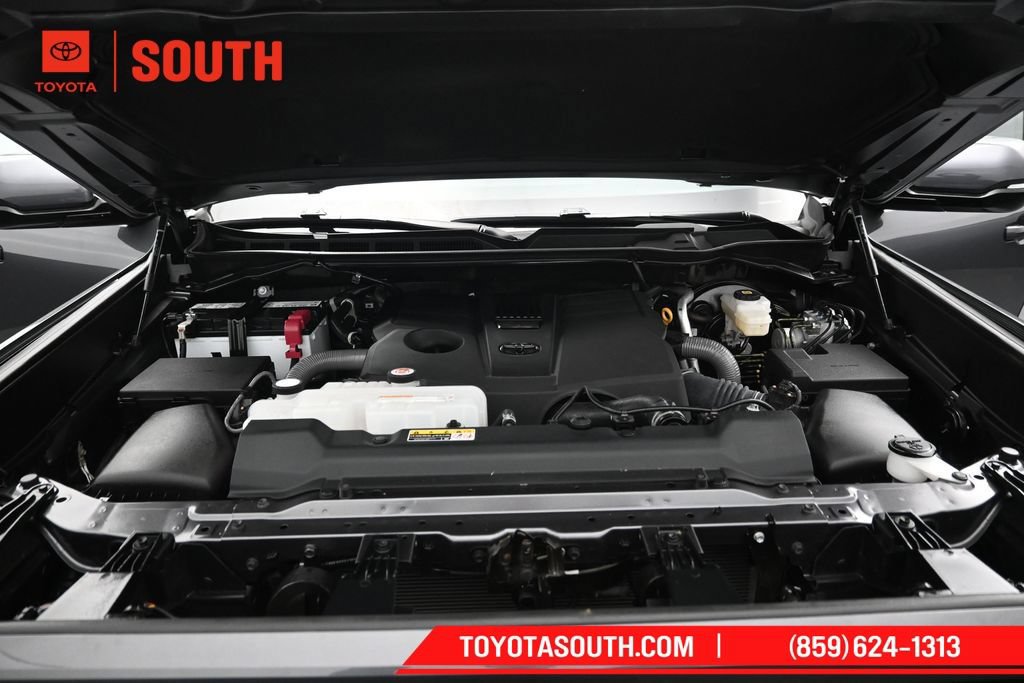 Used 2025 Toyota Tundra SR5 w/ SR5 Convenience Package AWD/4WD image 33