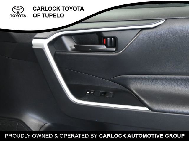 Used 2020 Toyota RAV4 LE image 34