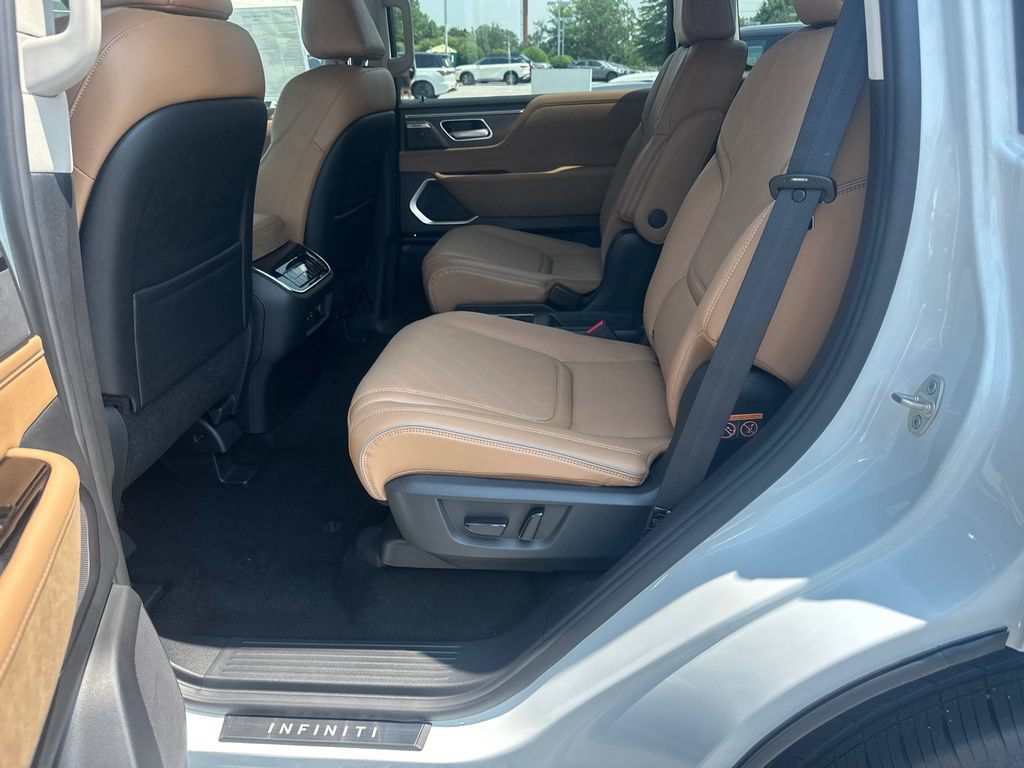 New 2027 INFINITI QX80 Luxe w/ Cargo Package RWD image 17