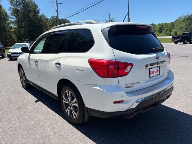 Used 2017 Nissan Pathfinder SV w/ Trailer Tow Package AWD/4WD image 14