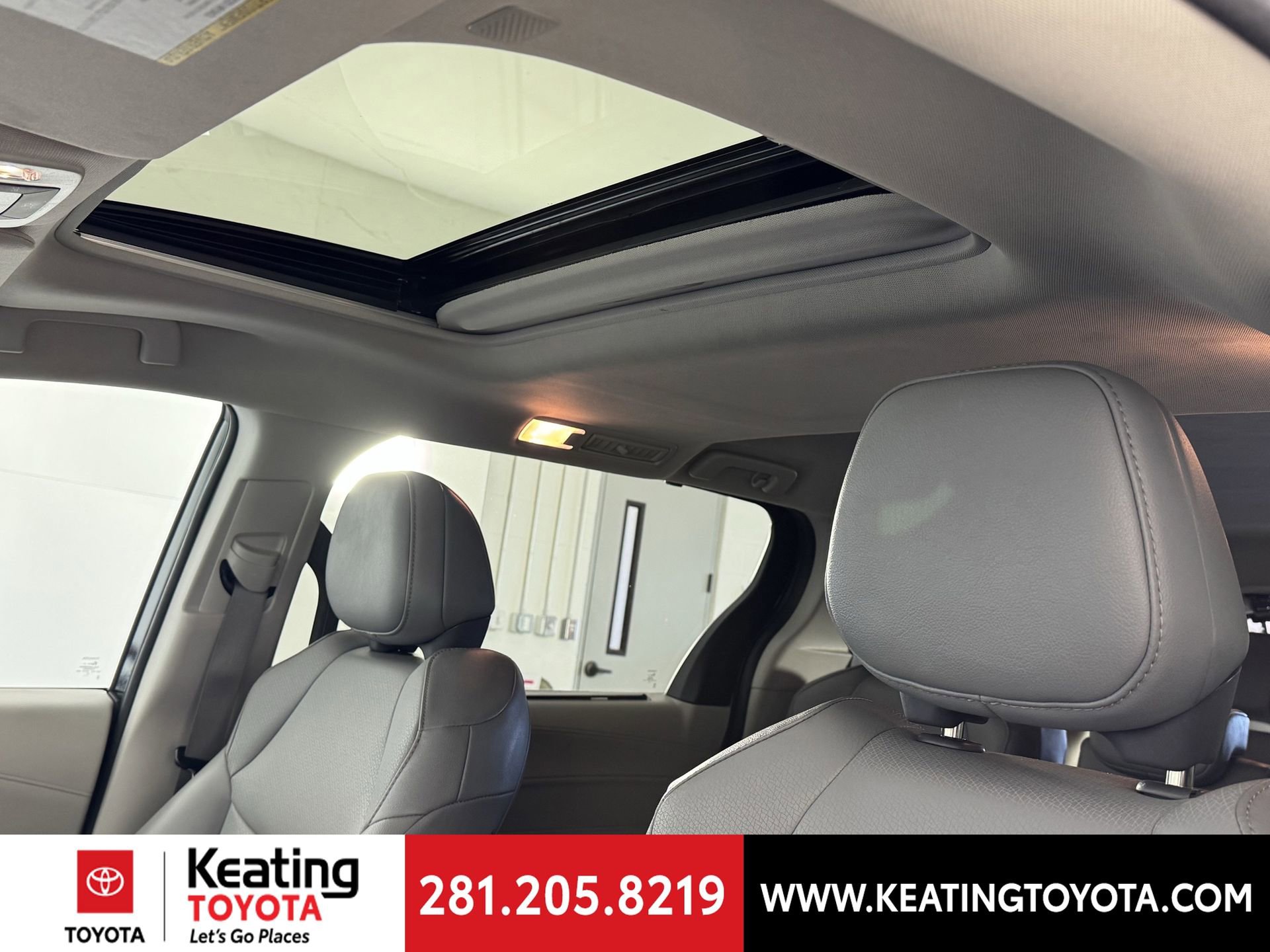 Certified 2024 Toyota Sienna XLE image 22