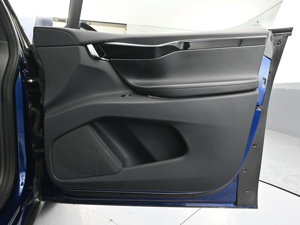 Used 2018 Tesla Model X 100D image 43