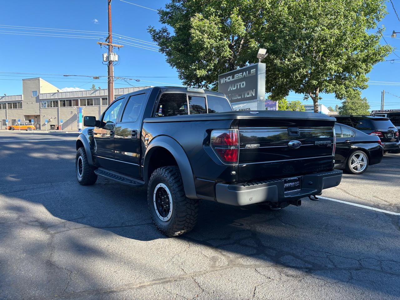 Used 2014 Ford F150 Raptor w/ Equipment Group 801A Luxury AWD/4WD image 3