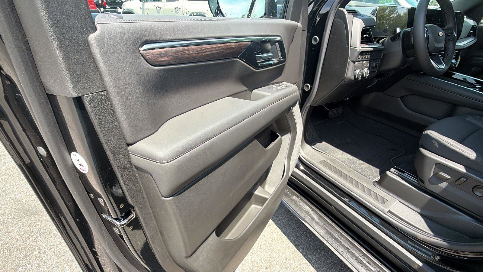 New 2026 Chevrolet Tahoe LS w/ Max Trailering Package RWD image 11
