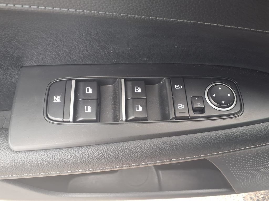 Certified 2024 Kia Forte GT-Line FWD image 11