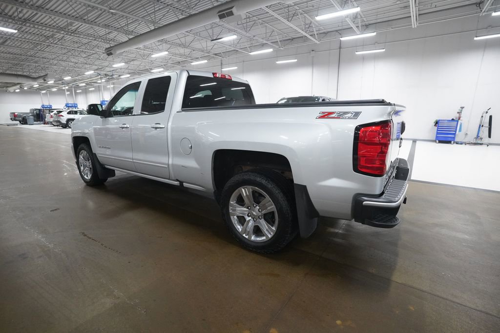 Used 2017 Chevrolet Silverado 1500 LT w/ All Star Edition AWD/4WD image 31
