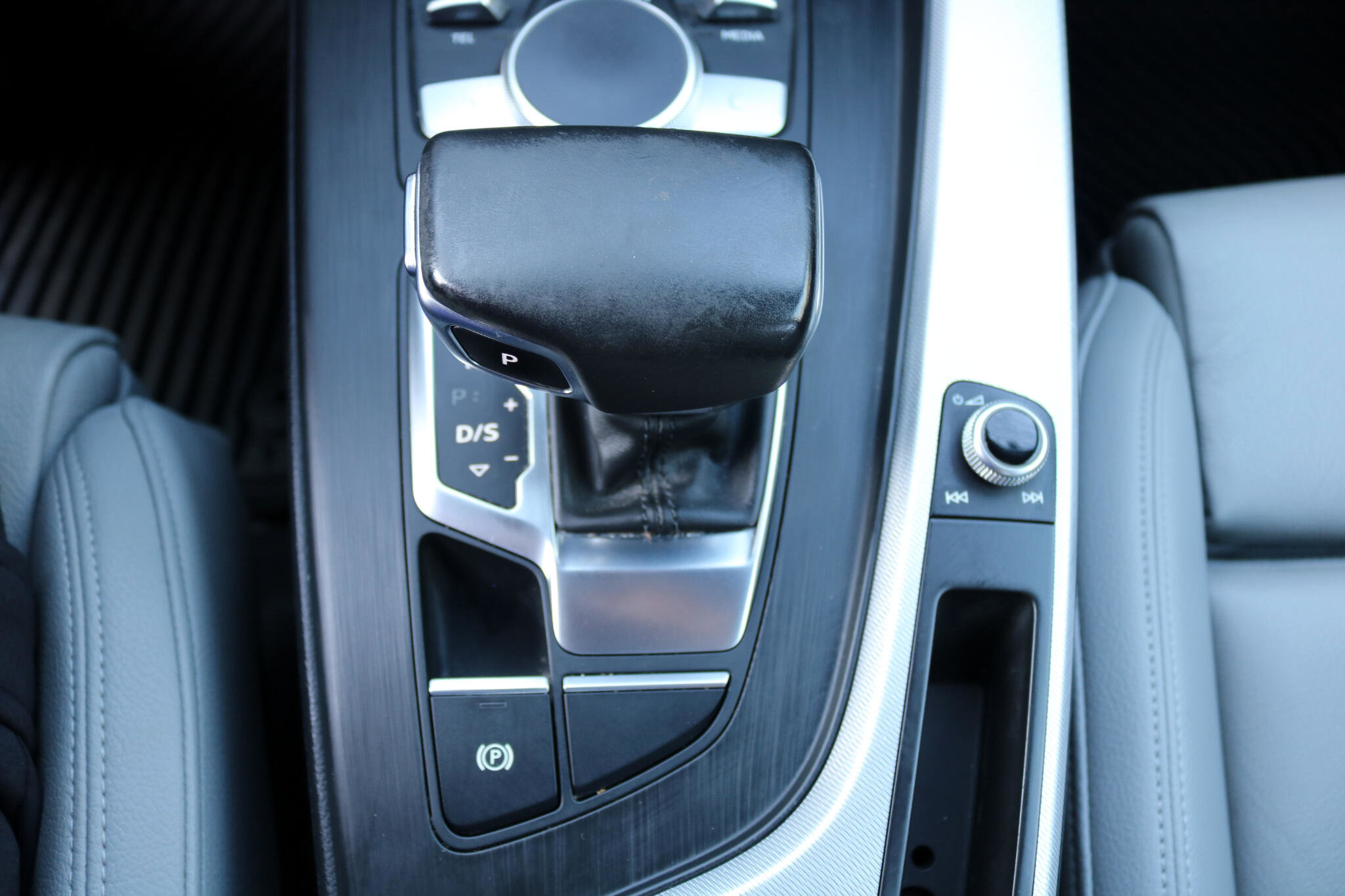 Used 2017 Audi A4 2.0T Premium Plus w/ Premium Plus Package image 42