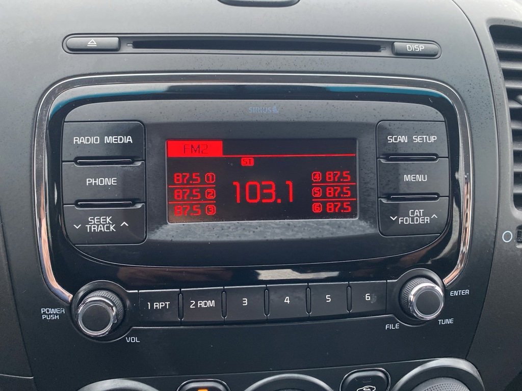 Used 2017 Kia Forte LX image 29