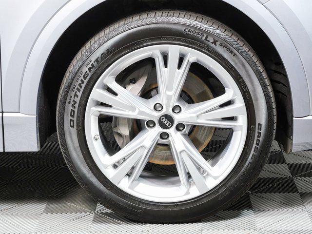 Used 2022 Audi Q8 Premium AWD/4WD image 39