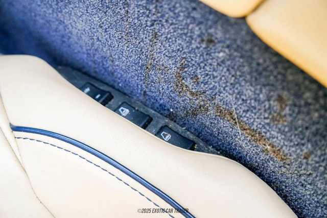 Used 2015 Aston Martin DB9 Volante image 44