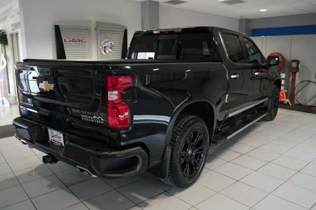 Used 2025 Chevrolet Silverado 1500 High Country w/ Technology Package image 8