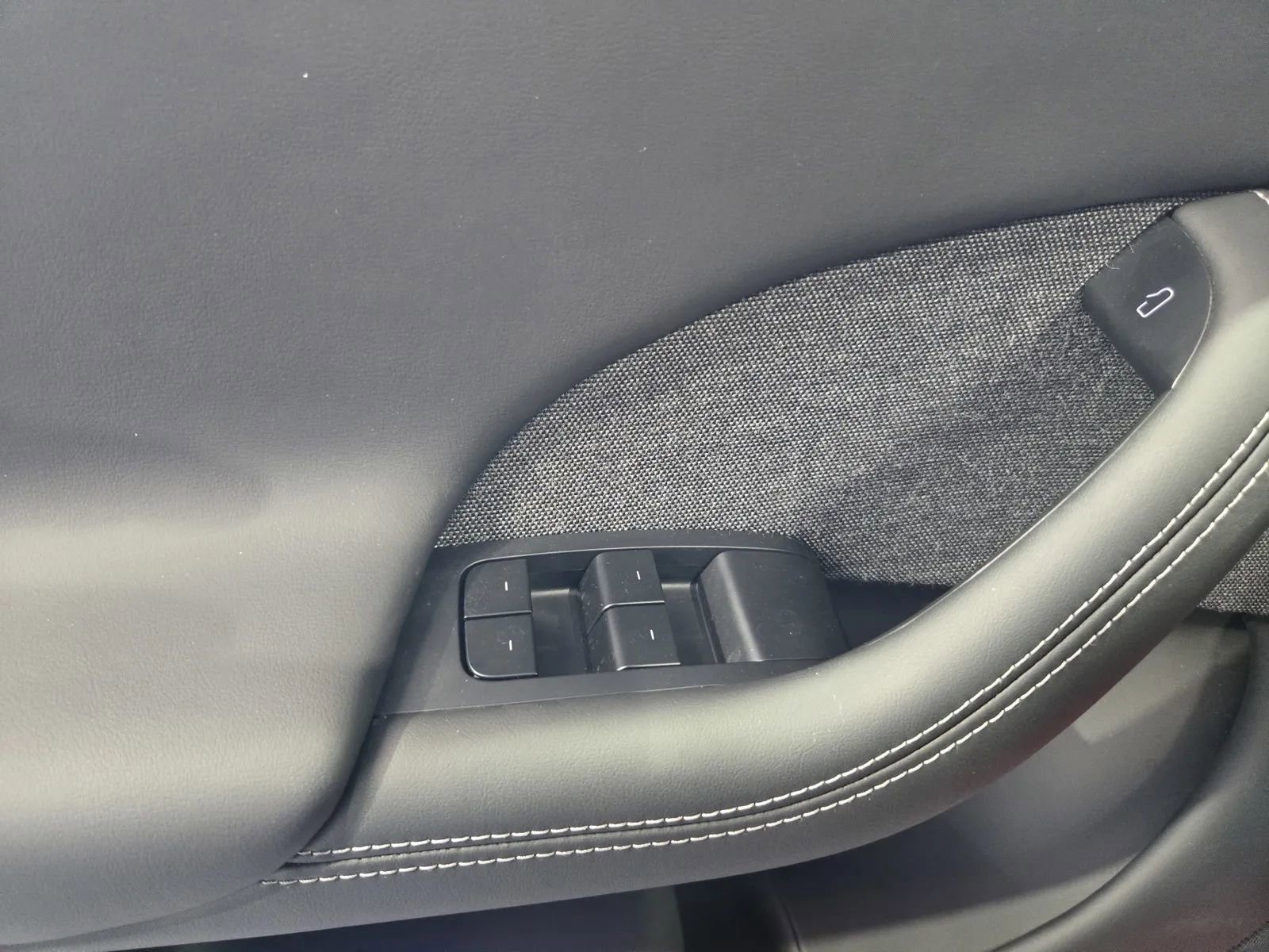 Used 2026 Tesla Model S Plaid AWD/4WD image 13