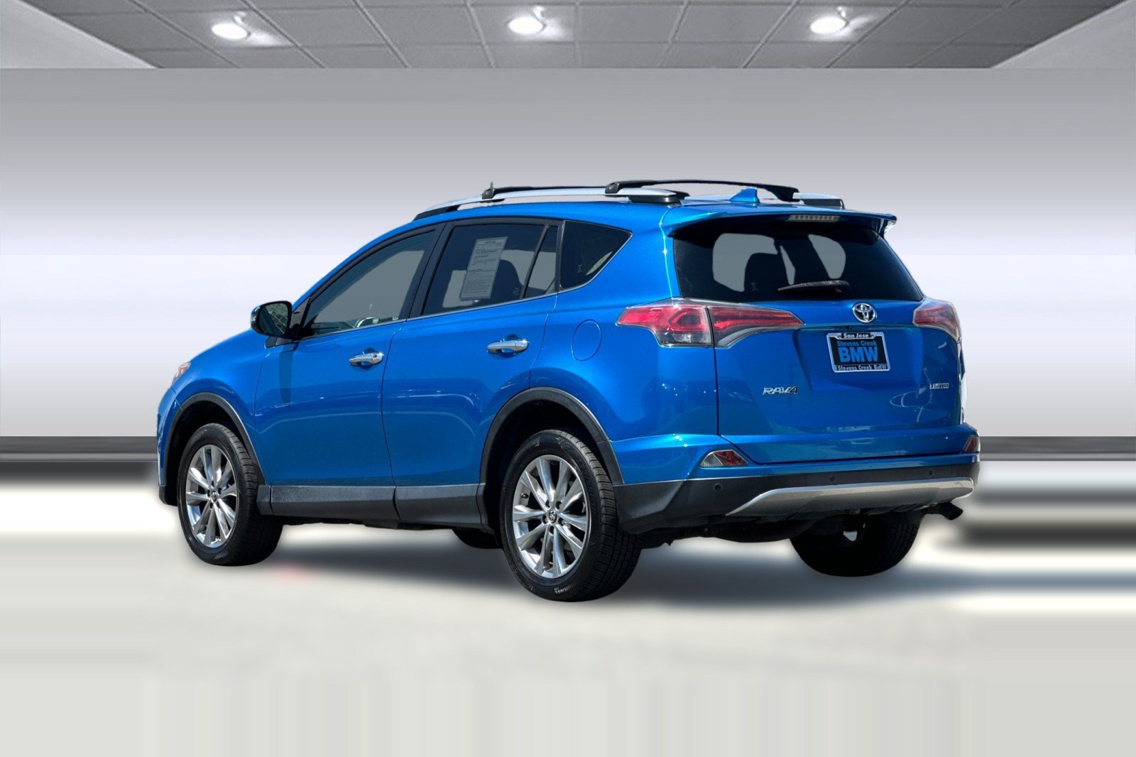 Used 2017 Toyota RAV4 Limited w/ Advanced Technology Package FWD image 3