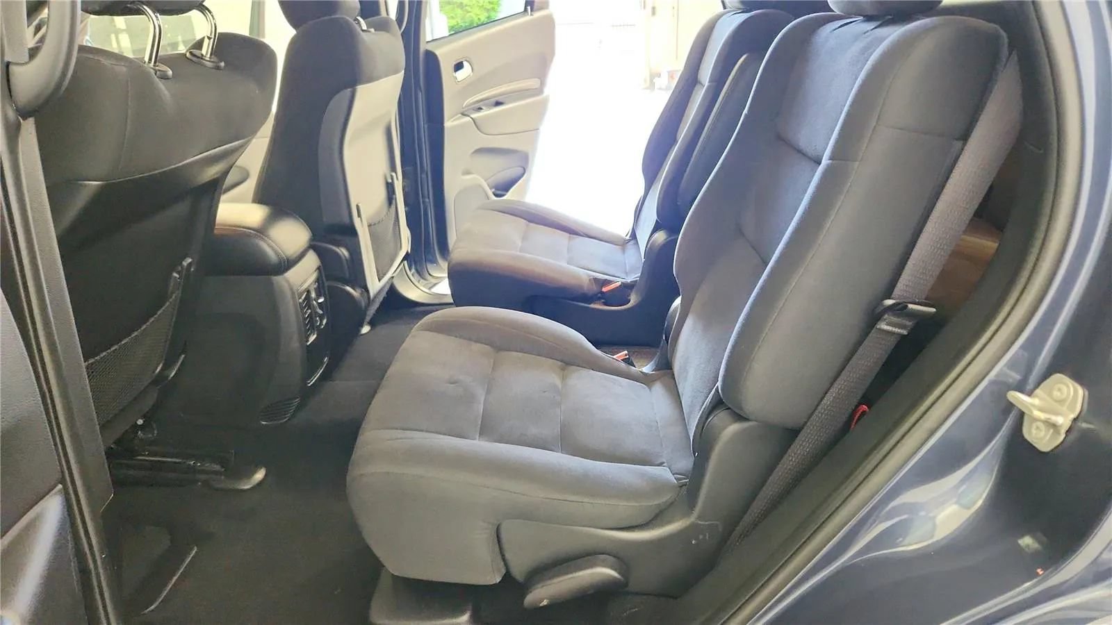 Used 2021 Dodge Durango SXT AWD/4WD image 32