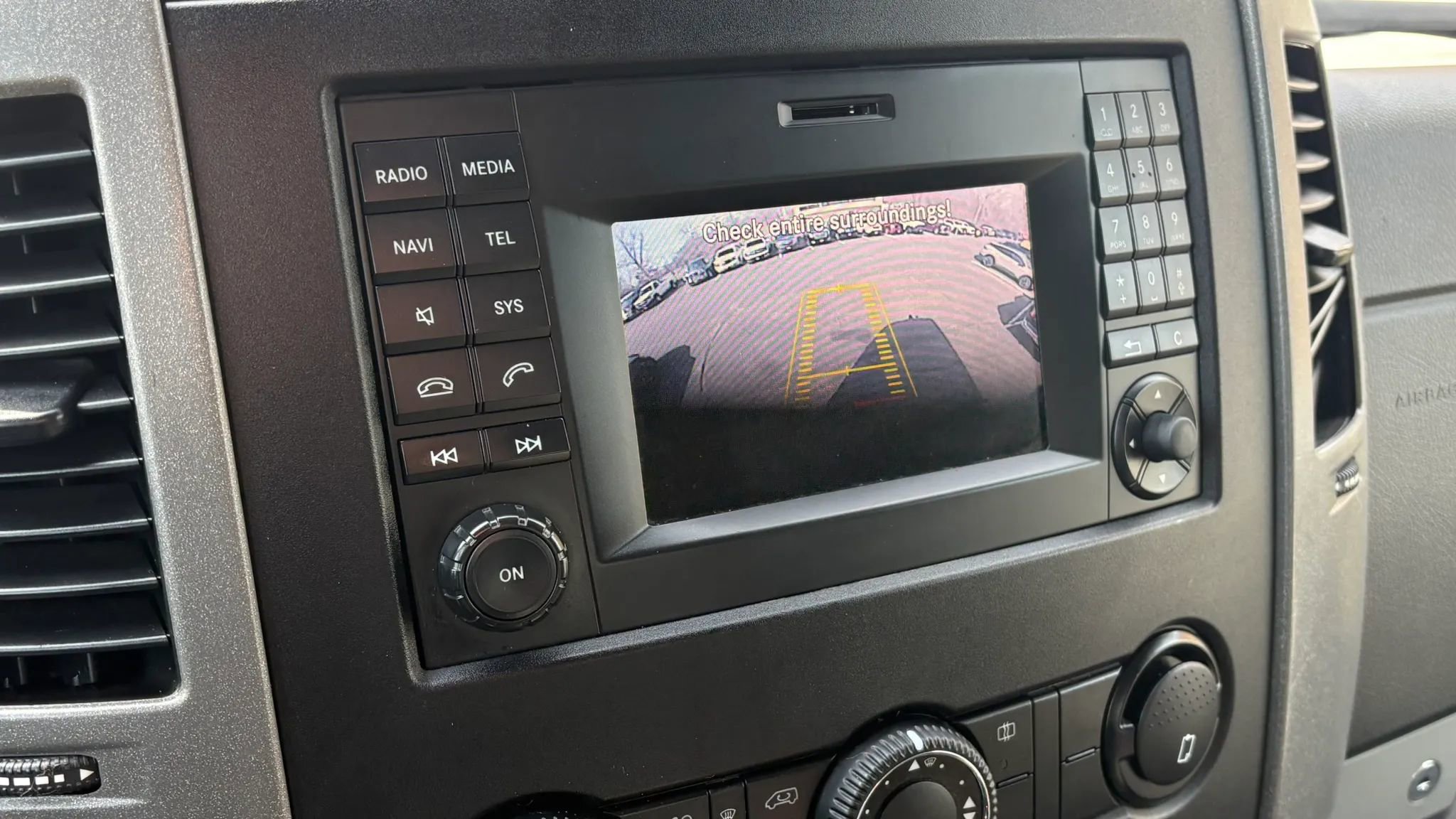 Used 2018 Mercedes-Benz Sprinter 2500 image 20