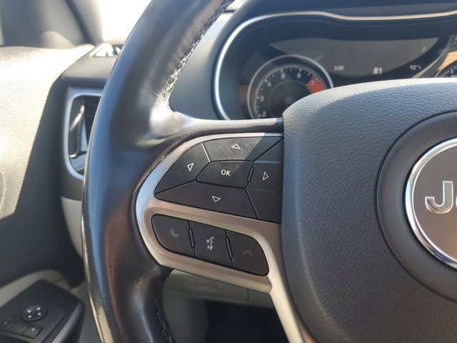 Used 2020 Jeep Cherokee Limited w/ Luxury Group image 25