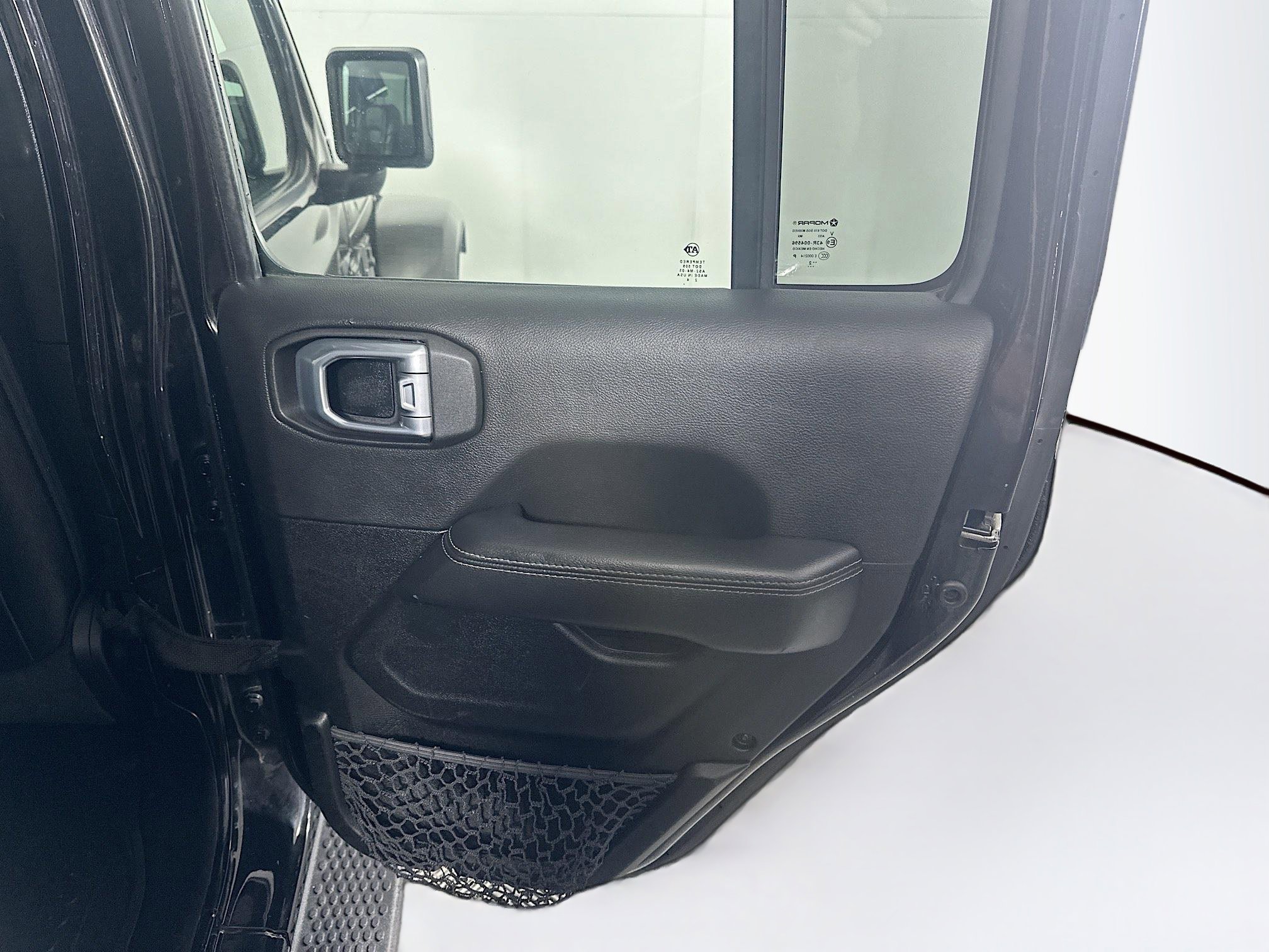 Used 2023 Jeep Wrangler Sahara w/ Cold Weather Group image 28