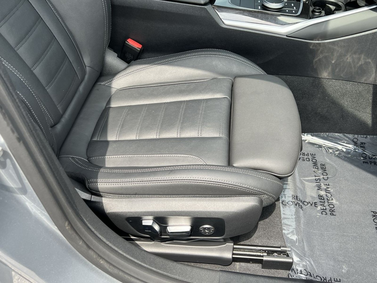 Used 2024 BMW i4 eDrive35 w/ Premium Package RWD image 31