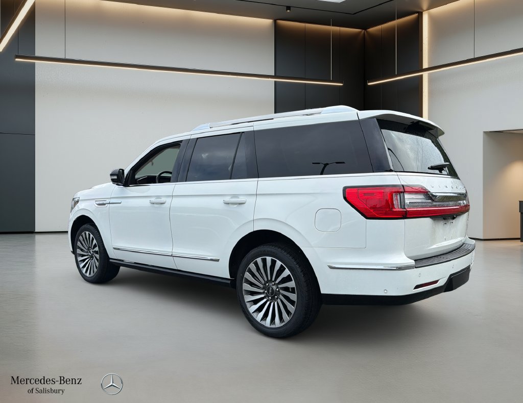 Used 2021 Lincoln Navigator Reserve w/ Luxury Package AWD/4WD image 6