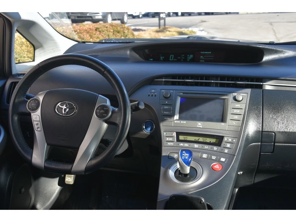 Used 2015 Toyota Prius Four image 17