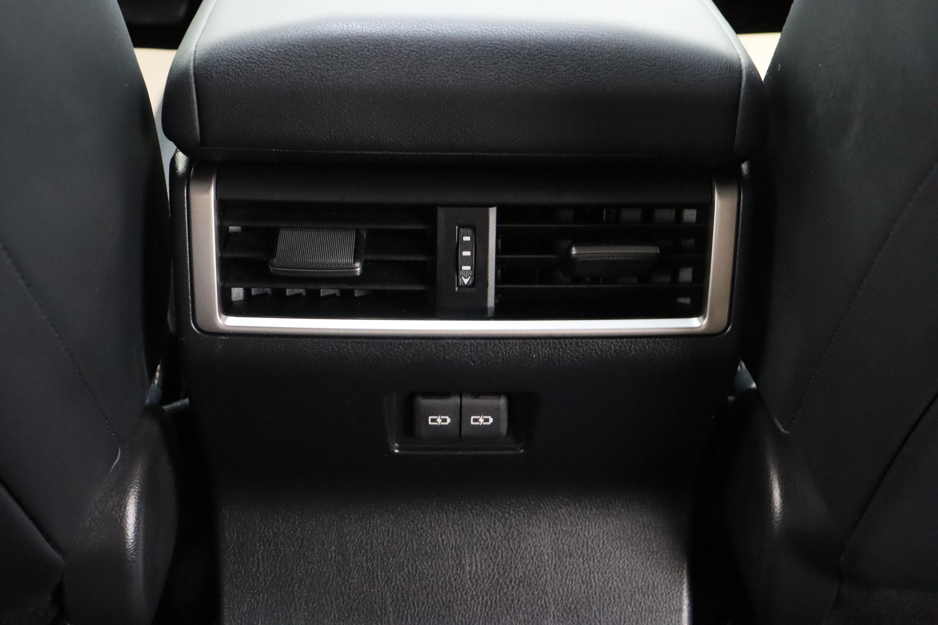 Used 2024 Lexus GX 550 image 31